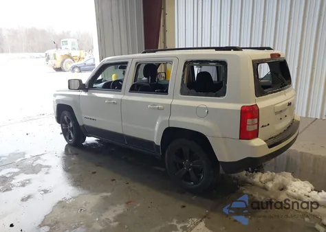 2015 Jeep Patriot Sport z USA, uszkodzony, nr VIN 1C4NJRBB6FD303985